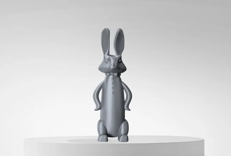 Figura impresa en 3D con Filamento PETG Winkle 1,75mm Plata 1kg sobre plataforma y fondo gris