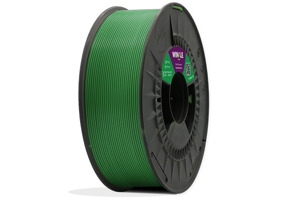 Bobinado perfecto de Filamento Flexible TPE Winkle 1,75mm Verde Aguacate 750g situado sobre plataforma