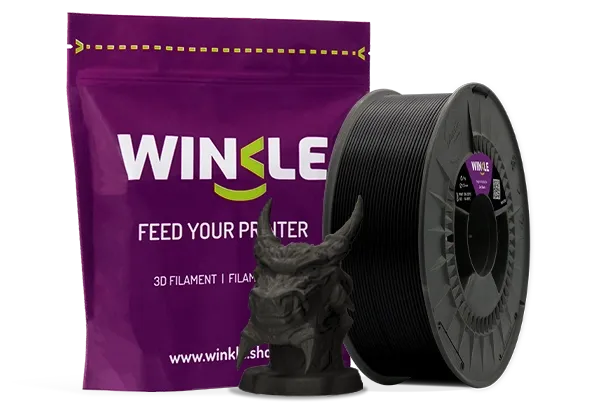 Doypack de la bobina de Filamento PLA PRO Winkle 1,75mm Negro Azabache 1kg junto a figura impresa en 3D con ese material y su envase sostenible y reutilizable