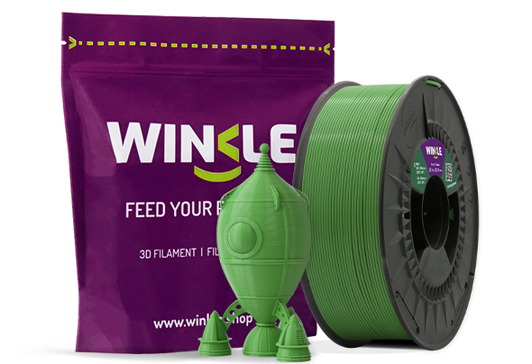 Doypack de la bobina de Filamento PLA High Speed (Alta Velocidad) Winkle 1,75mm Verde Aguacate 1kg junto a figura impresa en 3D con ese material y su envase sostenible y reutilizable